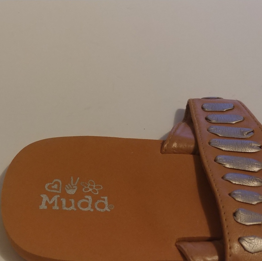 Mudd: Flip flops